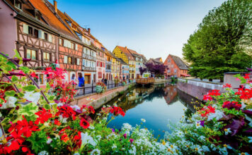 10 Incredibly Beautiful Towns in Europe