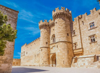 Must- See Places in Greece for Your Bucket List