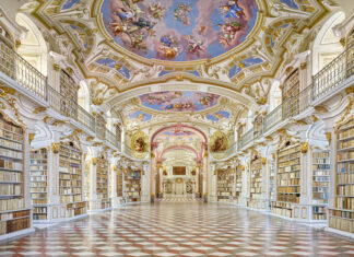 Top 10 Most Beautiful Libraries in the World