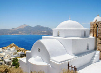 10 Unforgettable Things to Do on the Island of Milos, Greece