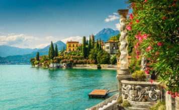 6 Glamorous Lakeside Towns in Europe