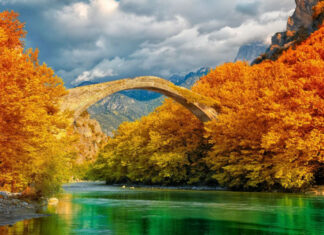 8 Most Beautiful Fall Destinations in Greece