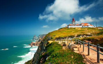 Extreme Points of Europe