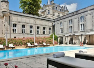 10 Fairytale Castle Hotels Around the World