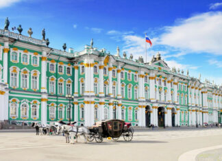 10 Most Beautiful Palaces in the World