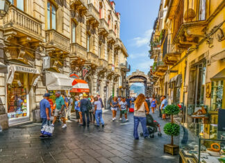 11 Towns to Visit at Least Once in Your Lifetime