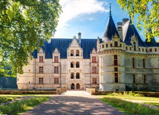 10 Must-Visit Castles in the Loire Valley