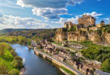 10 Best Places to Visit in France Outside of Paris