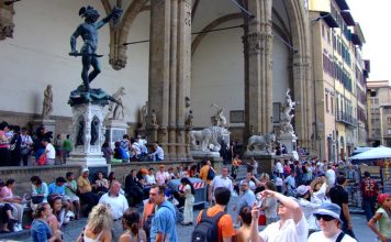 10 European Cities That Are Ruined by Overtourism