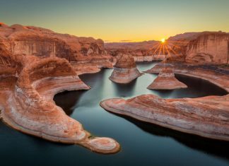 Top 10 Most Beautiful Lakes in the USA