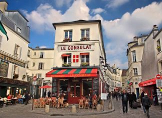 Top 10 Adorable Cafes in Paris