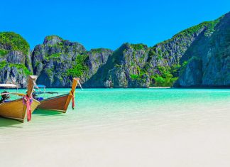 Top 10 Clearest Water Beaches in the World