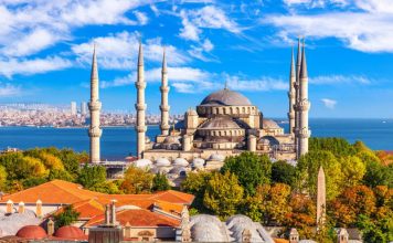 10 of the World’s Most Beautiful Coastal Cities