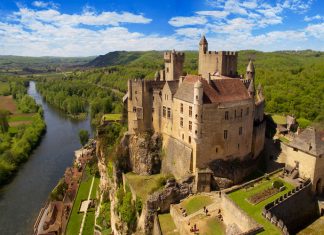 5 Gorgeous Medieval Villages in France