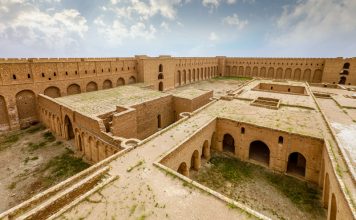 Top 10 Oldest Castles in the World